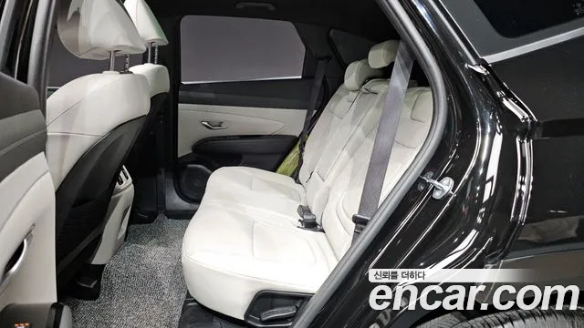 Hyundai Tucson Новый Tucson (NX4) Бензин 1.6 турбо 2WD — Фото автомобиля 20