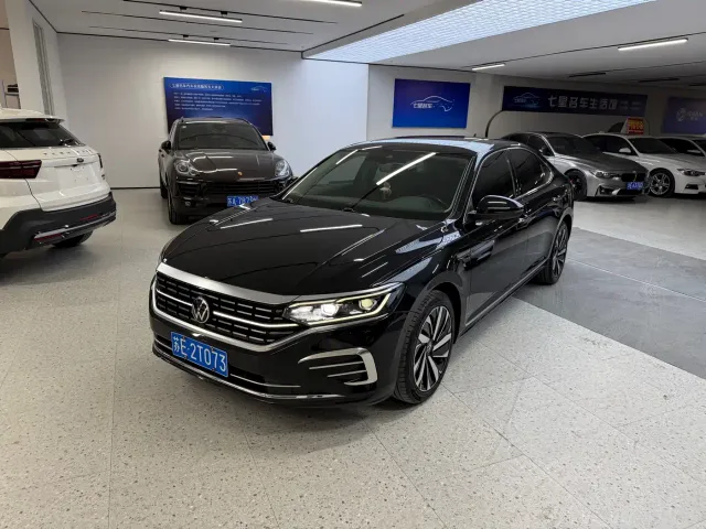 Фотография автомобиля — Volkswagen Passat