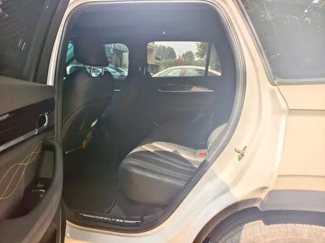 Geely Xingyue L — Фото автомобиля 8