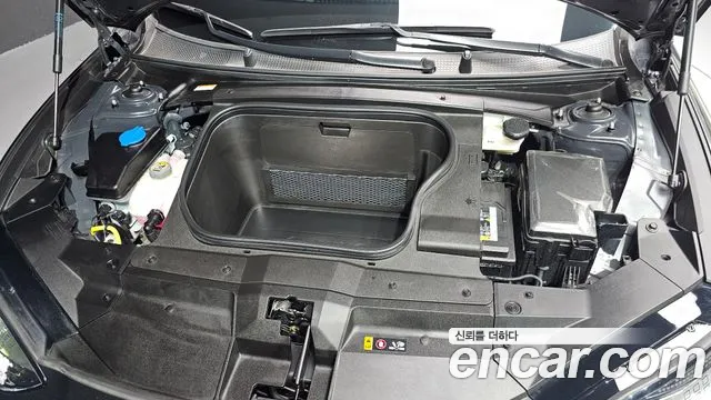 Hyundai Ioniq 6 — Фото автомобиля 9
