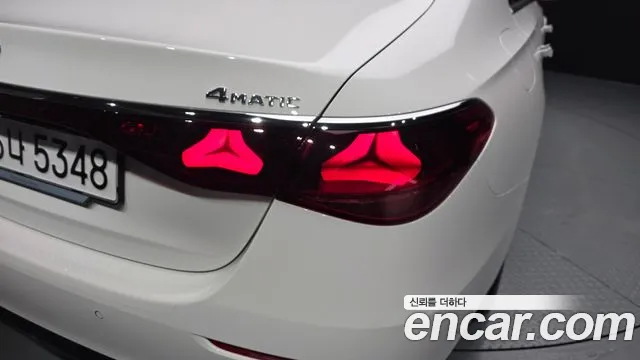 Mercedes-Benz E-Class E-класс W214 E300 4MATIC Exclusive — Фото автомобиля 23