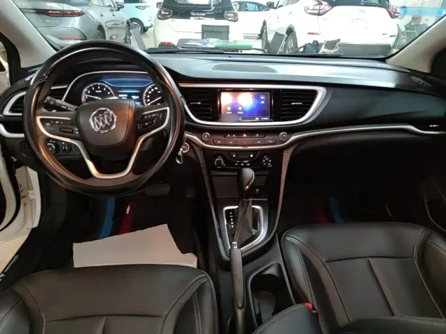 Buick Excelle — Фото автомобиля 9