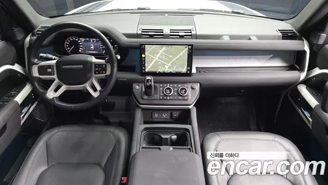 Land Rover Defender — Фото автомобиля 7
