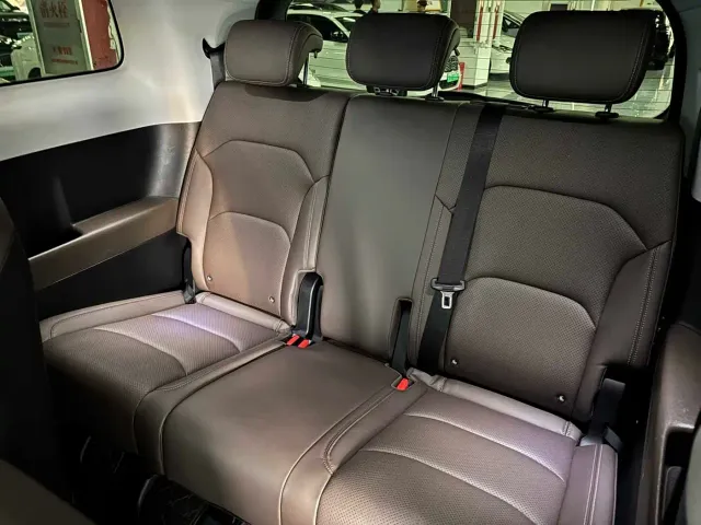 Wuling Starlight 730 — Фото автомобиля 9