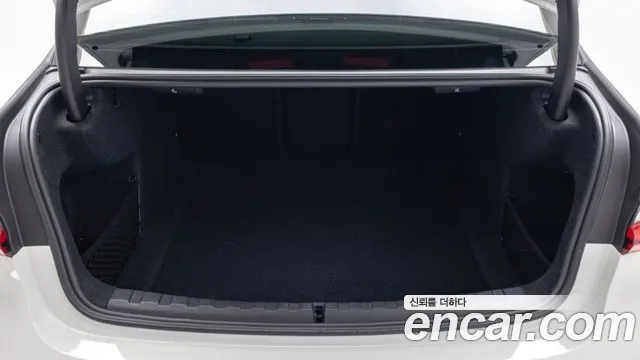 BMW 3-Series 3 серия (G20) 320i Luxury — Фото автомобиля 9
