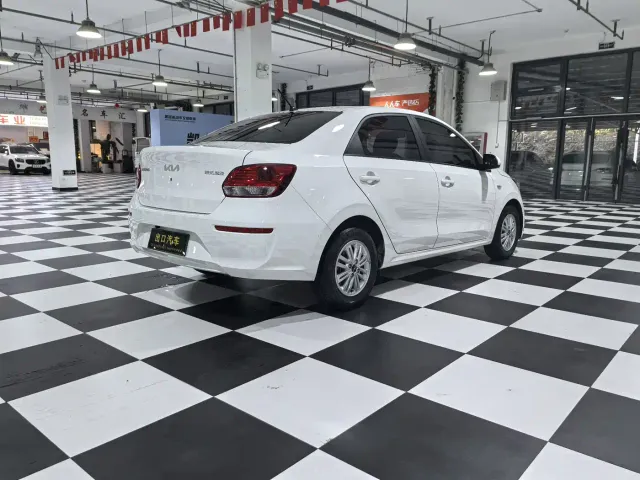 Kia Huan Chi — Фото автомобиля 6