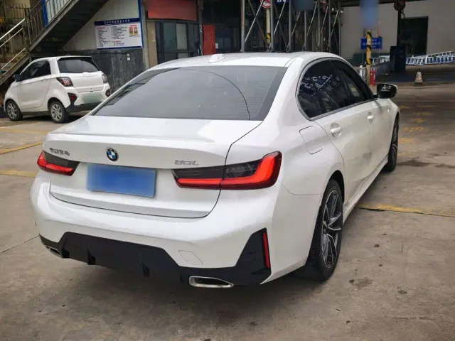 BMW 3 Series — Фото автомобиля 10
