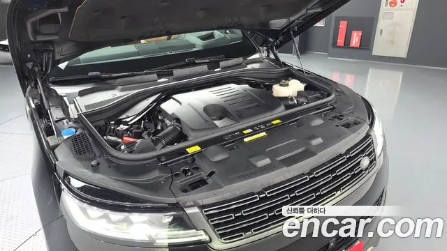 Land Rover Range Rover Sport — Фото автомобиля 9