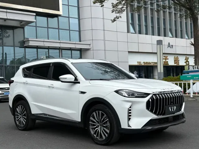 Jetour X70 Plus — Фото автомобиля 2