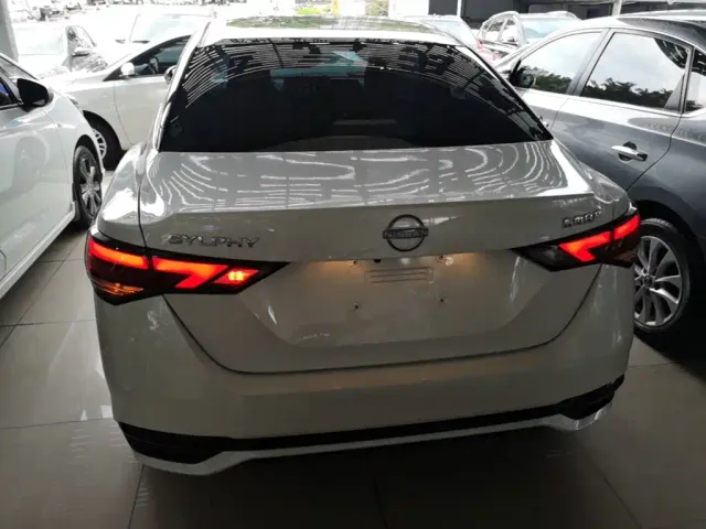 Nissan Sylphy — Фото автомобиля 5