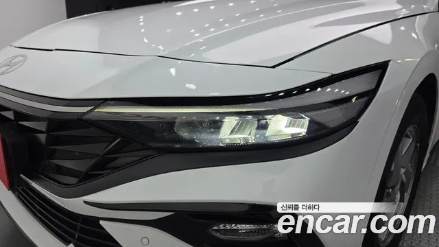 Hyundai Avante CN7 — Фото автомобиля 7