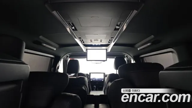 Toyota Alphard — Фото автомобиля 12