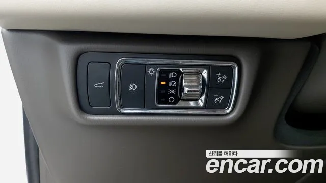 Lincoln Aviator — Фото автомобиля 19