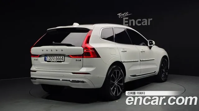Вольво XC60 — Фото автомобиля 2