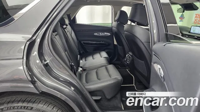 Genesis GV70 2.5T Бензин 2WD — Фото автомобиля 11