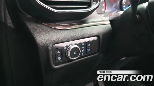 Ford Explorer — Фото автомобиля 21