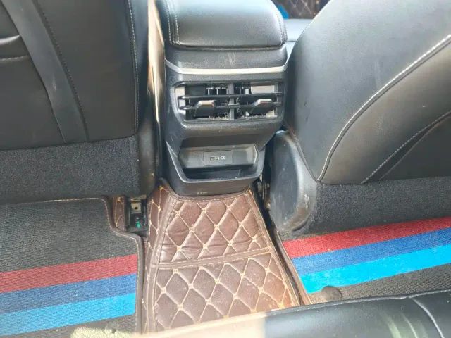 Geely Emgrand — Фото автомобиля 9