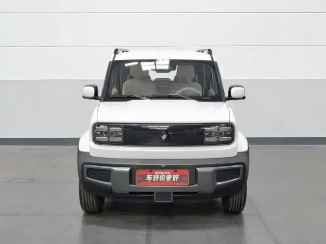 Baojun Yep — Фото автомобиля 3