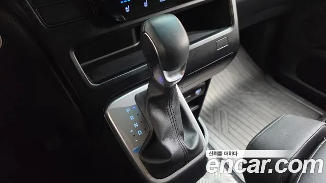 Hyundai Staria Staria — Фото автомобиля 9