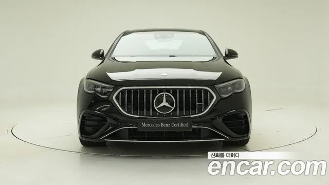 Mercedes-Benz E-Class — Фото автомобиля 3