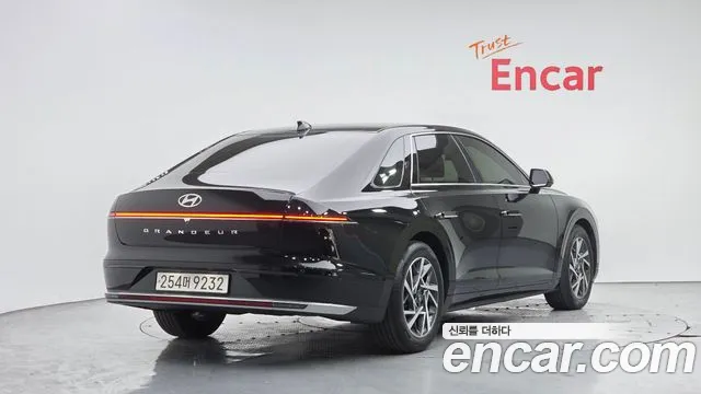 Hyundai Grandeur Grandeur (GN7) 3.5 Бензин 2WD — Фото автомобиля 2