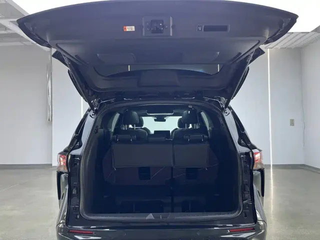 Toyota Granvia — Фото автомобиля 7