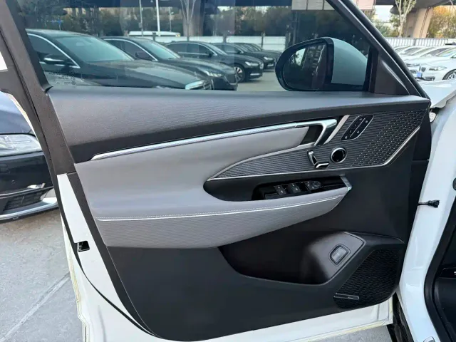 Buick E5 — Фото автомобиля 6