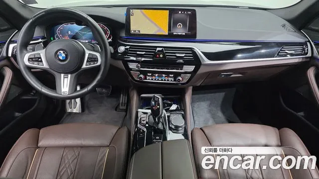BMW 5-Series 5 серия (G30) 530i xDrive M Sport — Фото автомобиля 7