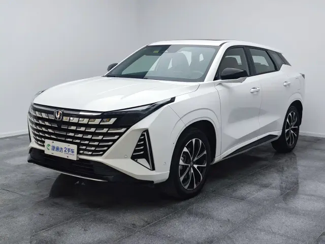 Фотография автомобиля — Changan UNI-Z