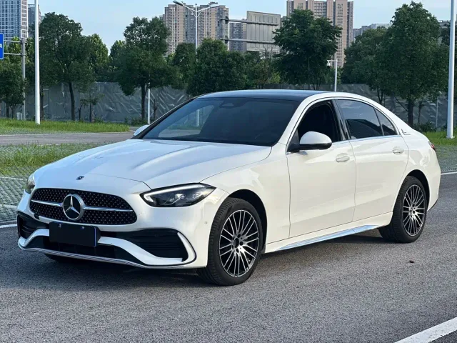 Mercedes-Benz C-Class — Фото автомобиля 2