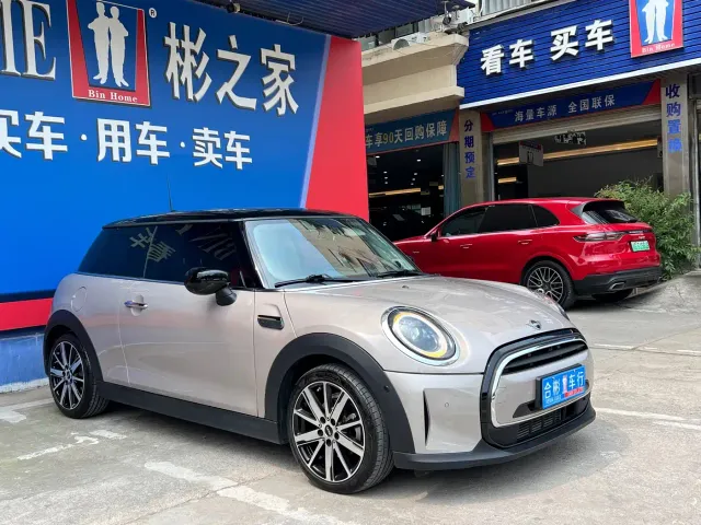 MINI Hatch — Фото автомобиля 2