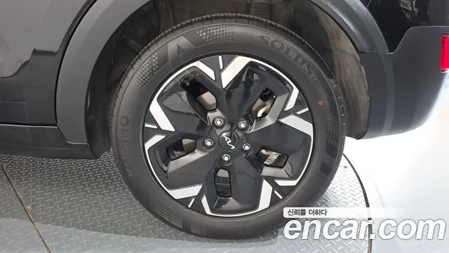 Kia Niro — Фото автомобиля 19