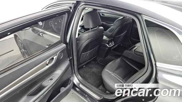 Hyundai Grandeur Новый Grandeur IG 3.0 LPi (Для маломобильных пассажиров) — Фото автомобиля 11