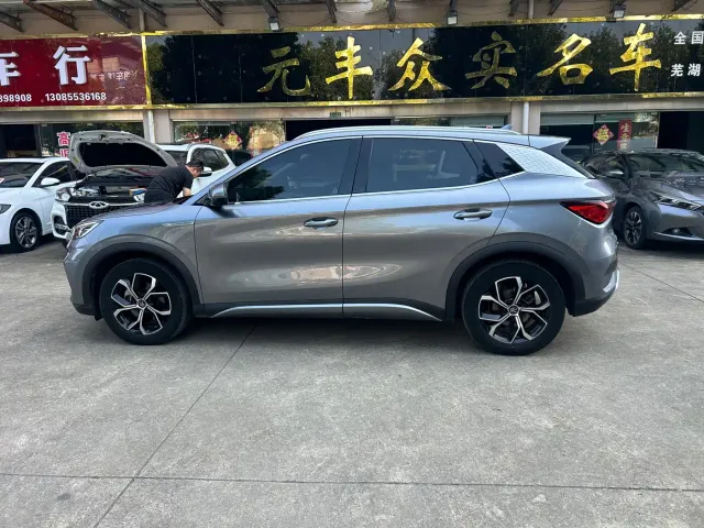 BYD Yuan PLUS — Фото автомобиля 4