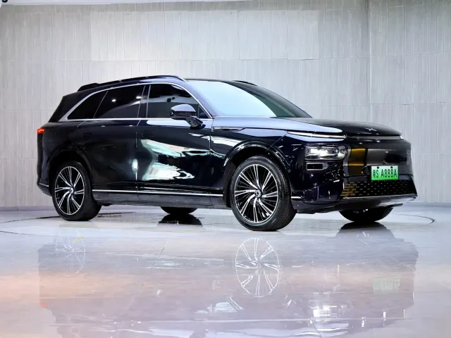 Xpeng G9 — Фото автомобиля 3