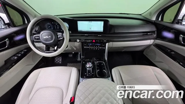 Kia Carnival Generation 4 — Фото автомобиля 7