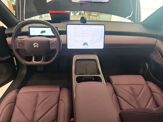 Nio ET5 Touring — Фото автомобиля 9