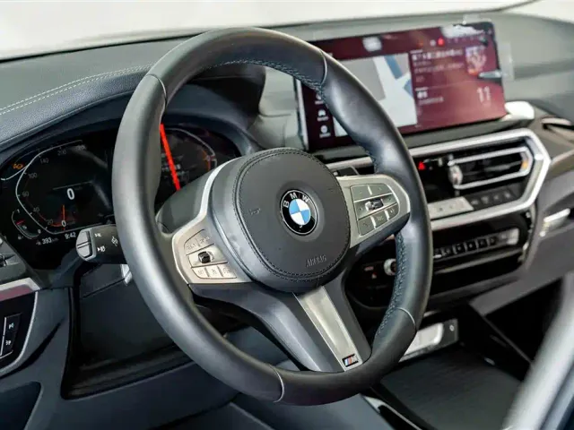 BMW X3 — Фото автомобиля 10