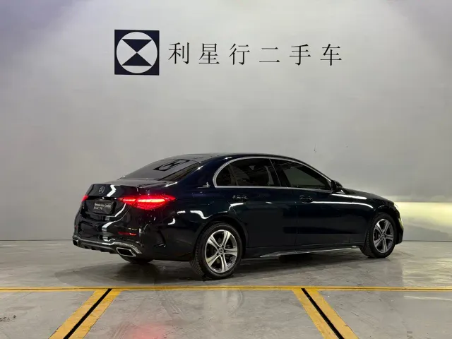 Mercedes-Benz C-Class — Фото автомобиля 19