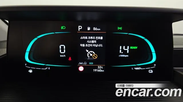 Hyundai Staria Staria — Фото автомобиля 8