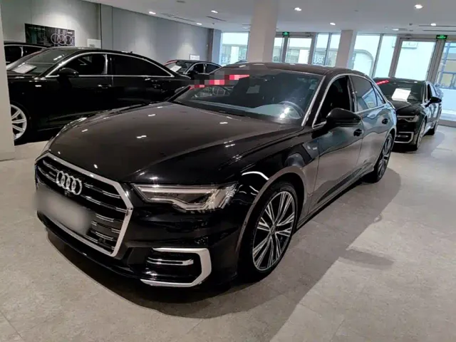Фотография автомобиля — Audi A6L
