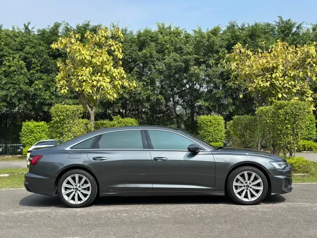 Audi A6L — Фото автомобиля 4