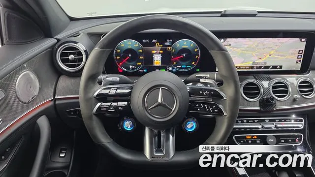 Mercedes-Benz E-Class — Фото автомобиля 14