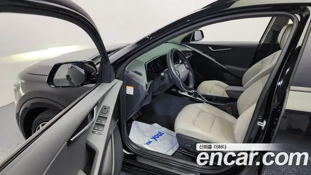 Kia Niro The All New Niro Signature — Фото автомобиля 10