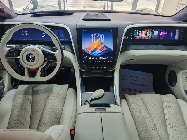 BYD U7 — Фото автомобиля 10