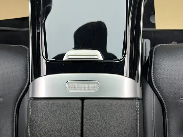 Mercedes-Benz C-Class — Фото автомобиля 10