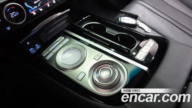 Genesis G80 RG3 — Фото автомобиля 12