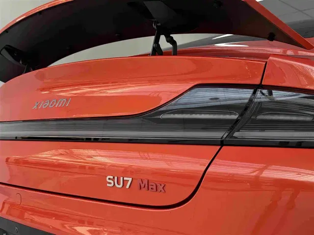 Xiaomi SU7 — Фото автомобиля 24