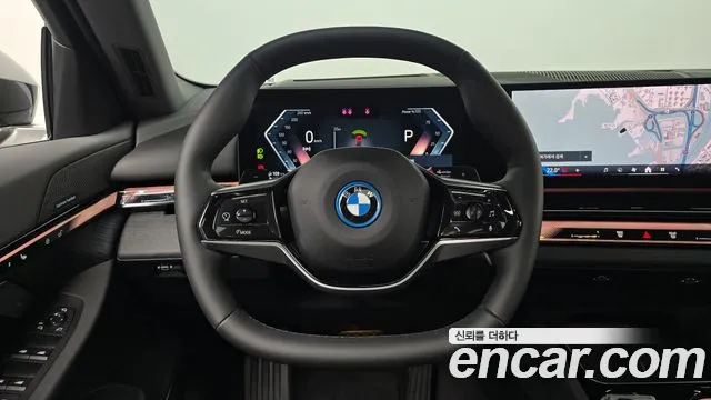 BMW 5-Series 5 серия (G60) — Фото автомобиля 13