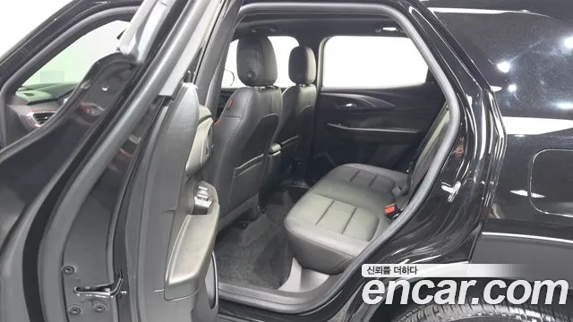 Chevrolet Trailblazer — Фото автомобиля 16